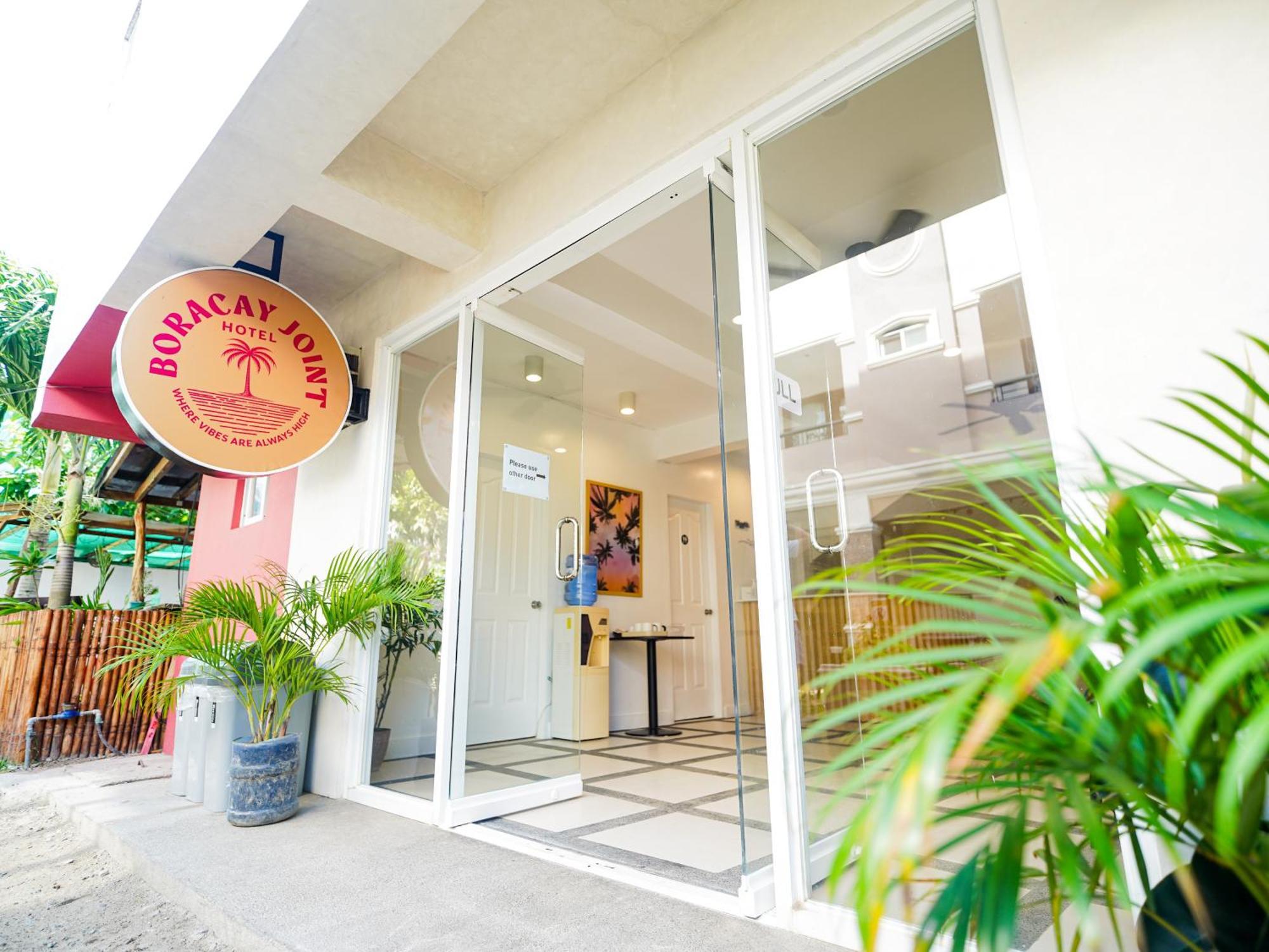 长滩岛联合酒店 Balabag  外观 照片